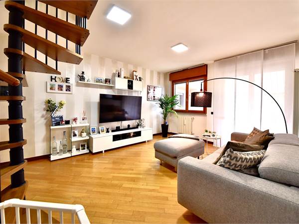 OTTIMO 2 LOCALI ELEGANTE E MODERNO AD ARESE