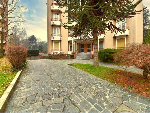 OTTIMO 3 LOCALE A SARONNO IN ZONA PREALPI
