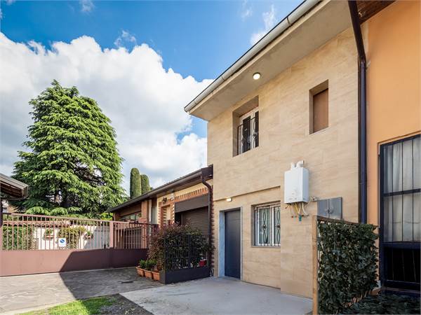 INDIPENDENZA E NIENTE SPESE CONDOMINIALI A BOLLATE