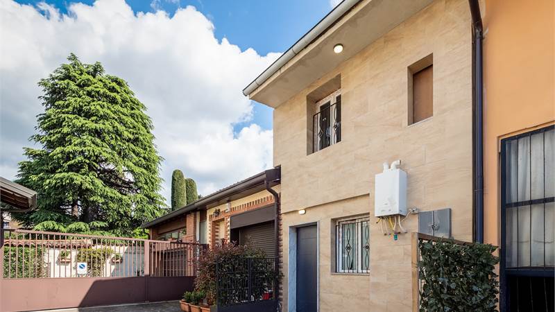 INDIPENDENZA E NIENTE SPESE CONDOMINIALI A BOLLATE