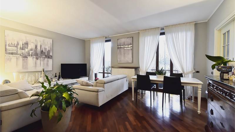 4 LOCALI con BOX e CANTINA a Rovello Porro