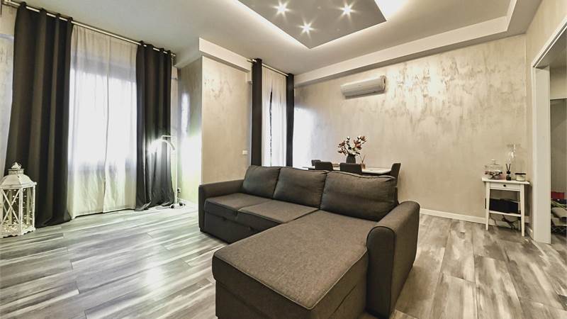 SARONNO - ZONA MERCATO, APPARTAMENTO DI 3 LOCALI CON BOX E CANTINA!