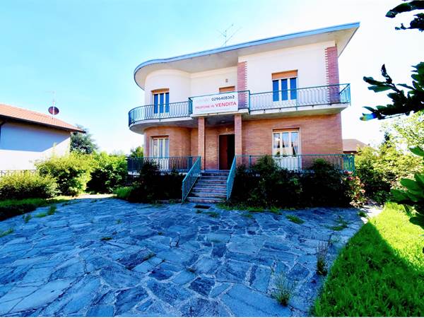 Villa Bifamiliare in vendita a Carbonate
