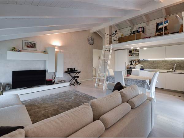 MODERNITA' E STILE...LA TUA NUOVA CASA!