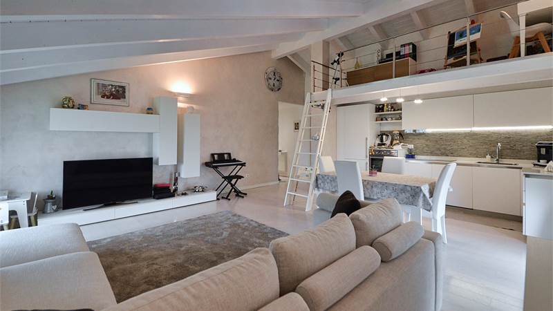 MODERNITA' E STILE...LA TUA NUOVA CASA!