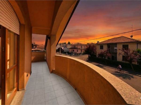 L’Esclusività di una Villa Singola, la Strategia di una Posizione Invidiabile.