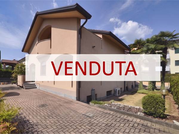 L’Esclusività di una Villa Singola, la Strategia di una Posizione Invidiabile.